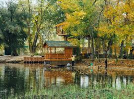 Котеджне містечко «Clover», hotel in Vylkove