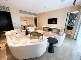 Luxury Stay At Five Palm Residence