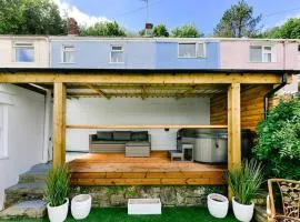 The Smugglers Hideout - Sleeps 4 - with HOT TUB