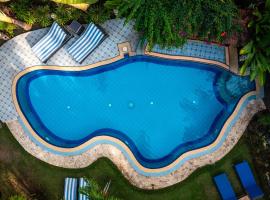 Lombok Stanley Garden Villas, viešbutis su baseinais mieste Montongbuwoh