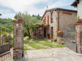 Romantic farmhouse villa Pallina to sleep 5 guests