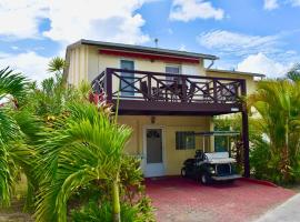 South Finger Villa, holiday home in Jolly Harbour