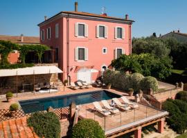 Villa Astro - Homelike Villas, pet-friendly hotel sa Molino Mazzetti