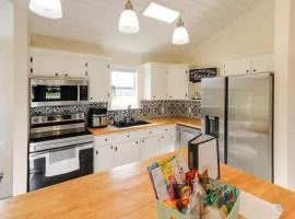 Updated Comanche Home with Country Views!