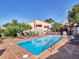 Villa lluna en Olivella, Sitges, Barcelona, hotel in Olivella