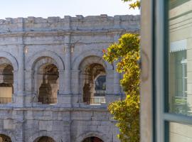 Le plus beau balcon des Arènes: Nîmes şehrinde bir aile oteli