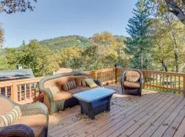 Spacious Crestline Retreat 1 Mi to Lake Gregory