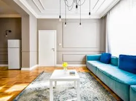 2bdr Luxury On Prime Location
