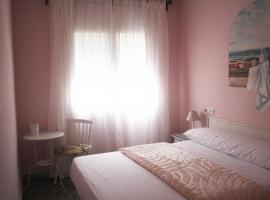 Hostal Isabel II, hotel em Figueres