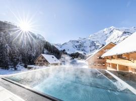 Berghaus Schröcken - Hotel Apartments Spa, hotell sihtkohas Schröcken huviväärsuse Sonnenjet-Auenfeld lähedal