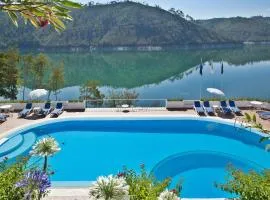 Lago Azul Eco Hotel