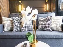 RR Studios & Suites