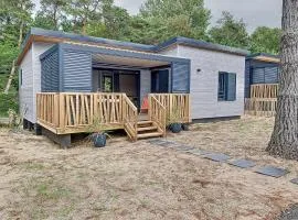 Chalet à Jullouville - 6 couchages, piscine chauffée, proche plage et commerces - FR-1-361-521