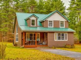 Greig Getaway Near Brantingham Lake and Ski Resort