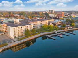 Holiday Inn Hotel Peterborough Waterfront, an IHG Hotel, hotel near Peterborough Memorial Centre, Peterborough