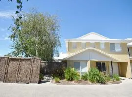 Sandpiper 10 - Close to Town and Beach