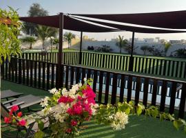 Labella Chalet, hotel with pools in Barka