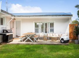 Fleur de Chalet - Pet Friendly - 10 Mins Walk to Beach, hotel en Culburra Beach