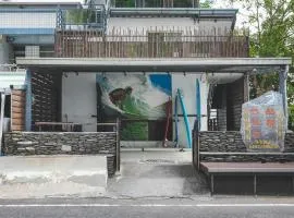 LowPressure Surf Guesthouse