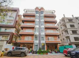 HOTEL ALLISHAN !! Couple Friendly Hotel Near Science City !!