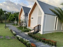 Baan Suan Madam บ้านสวนมาดามวังน้ำเขียว, villa in Wang Nam Khieo