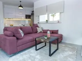 Apartments Tomana