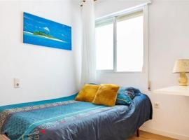 Acogedora Habitacion en apartamento compartido amplio y céntrico, hotel v destinaci Granada