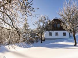 Das Haus am Berg: Nestelberg17, renta vacacional en Lackenhof