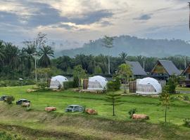 Baanrimfai Homestay, family hotel in Ban Thung Sang