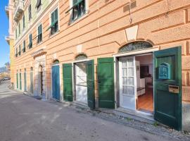 Beach Front Apartment In Camogli With Wifi, khách sạn ở Camogli
