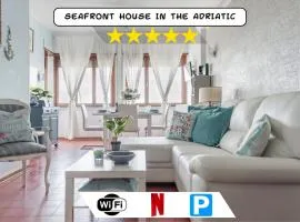 Seafront House Free Parking AC