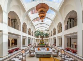 La Festa Phu Quoc, Curio Collection By Hilton, hotel a Phu Quoc