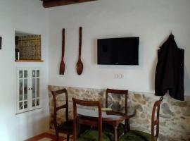 Mi Casita - Higuera de la Sierra, self catering accommodation in Higuera de la Sierra
