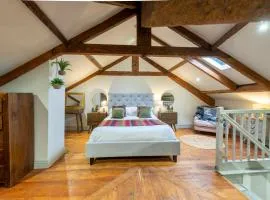 Little Apple Cottage- Free Parking, Hot tub, Fire, Town Centre