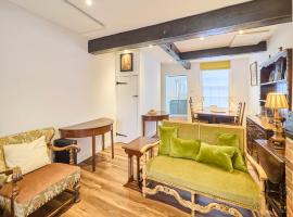 Host & Stay - St Radigunds House