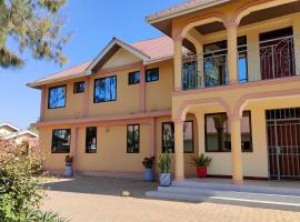 Keeney House at St. Gabriel's, hostal o pensión en Arusha