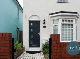 Modernised House Close To City Centre