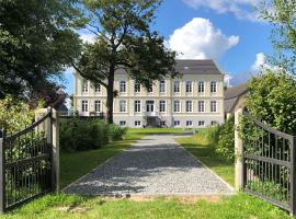 Ferienwohnungen Herrenhaus Gut Oestergaard, casa per le vacanze a Steinberg