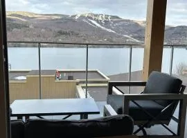 Serenity by the Slopes: Tremblant Waterfront Condo