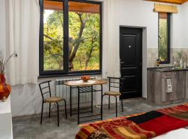 Art Rooms Garni, homestay in Garni