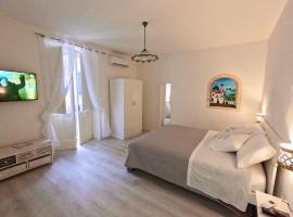 B&B Due Su Due Holiday, holiday home in Vietri