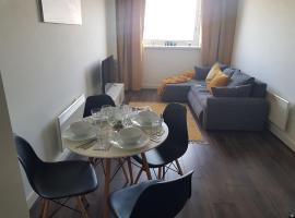 Stunning 1-Bed Apartment in Brierley Hill，達德利的飯店