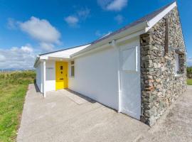 Ballyconneely village cottage โรงแรมในคลิฟเดน