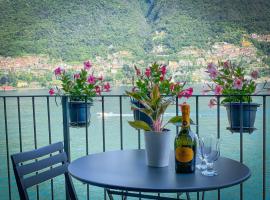 Balcony On The Lake - Free Parking, Lake view, lejlighed i Laglio