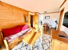 Appartement 3 pièces avec piscine et parking au centre du village - FR-1-505-198