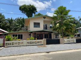 Osso fu mi ati (huis van mijn hart), hotel v mestu Paramaribo