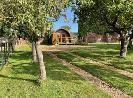 Secluded Cosy Luxury Pod, glamping site in Shrewsbury