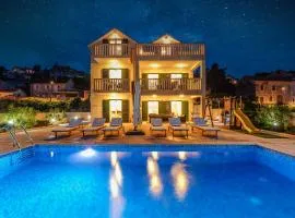 Villa Gold - private pool & grill