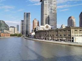 River House Near The Peoples Square And The Bund, departamento en Shanghái