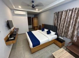 KKM Highlands: Kurnool şehrinde bir otel